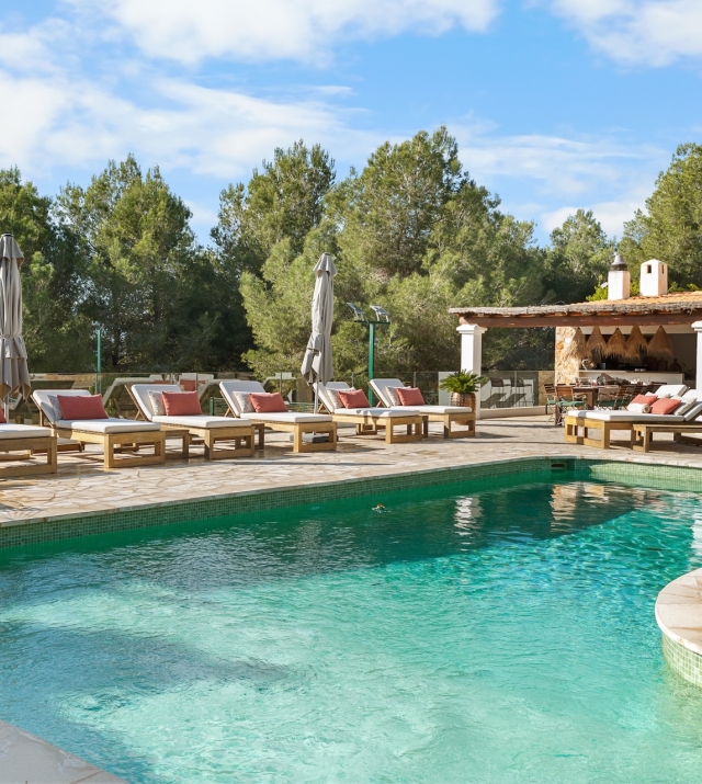Resa Estates Paco for sale te koop finca paddel Ibiza pool .jpg
